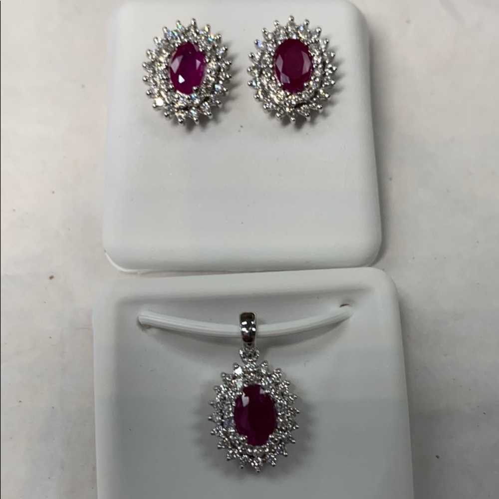 New 14k Solid Gold Diamonds Ruby Set - image 1